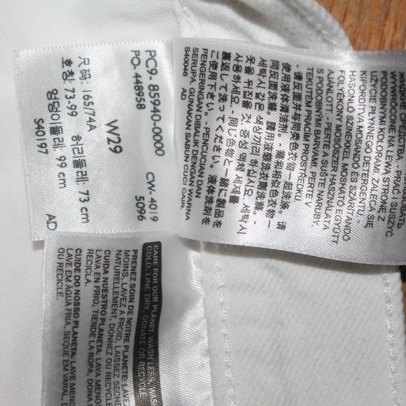 Levis "Big E" Denim Shorts - Picture 10 of 10